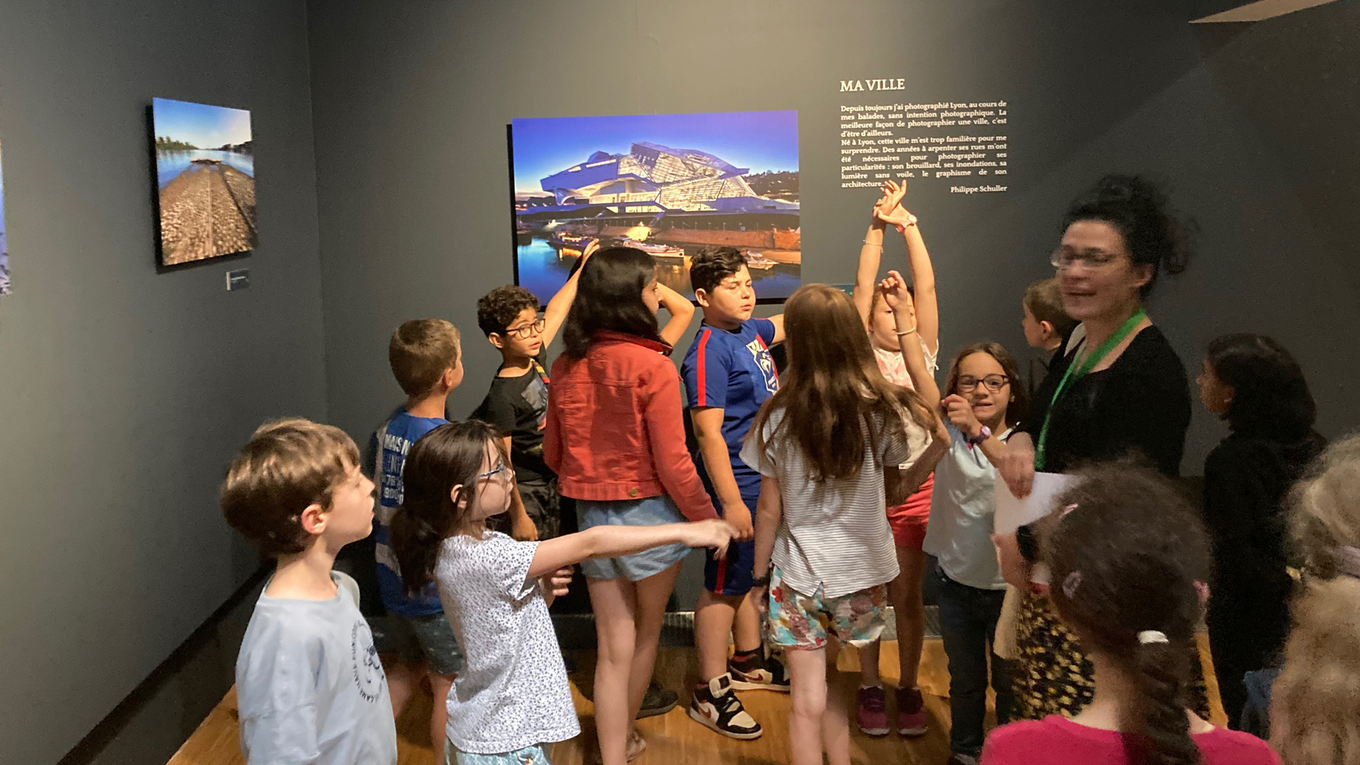 11Enfants jouant au deuxième jeu présent dans l'article